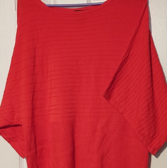 Valerie Stevens coral red top - Picture 1 of 2